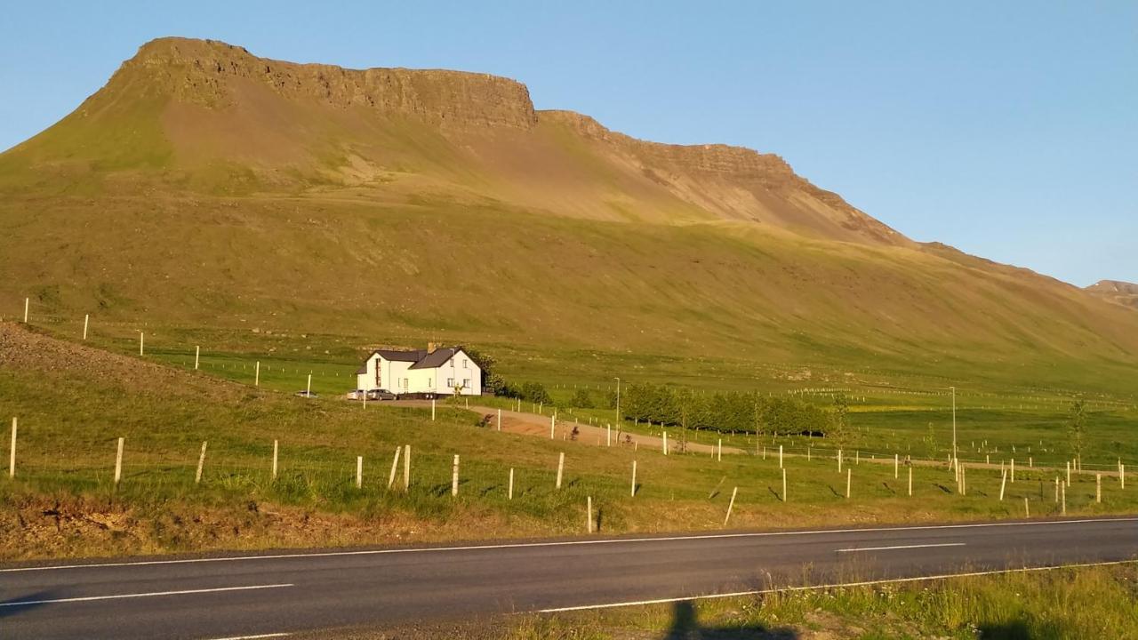 Brekkukot Cottages, Bloenduos Blonduos Eksteriør billede